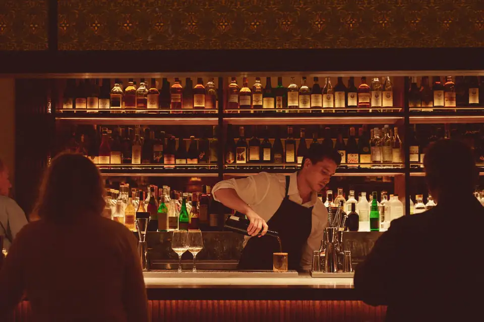 Bar